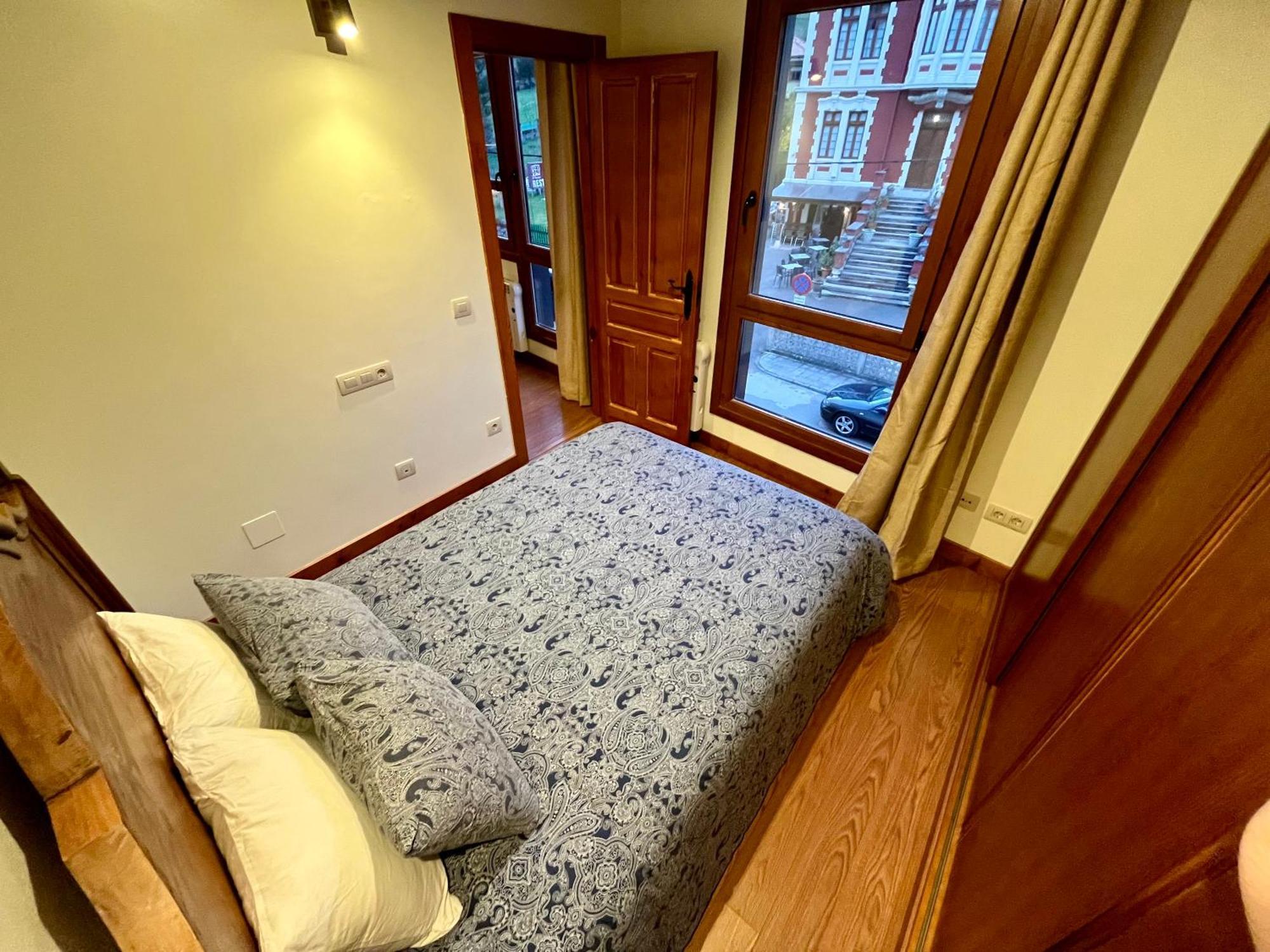 Aparthotel Lotila Flats Cuirgu Felechosa Esterno foto